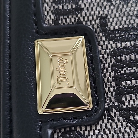 JUICY COUTURE WALLET FAUX LEATHER ZIP AROUND SMALL CLUTCH - Picture 8 of 12